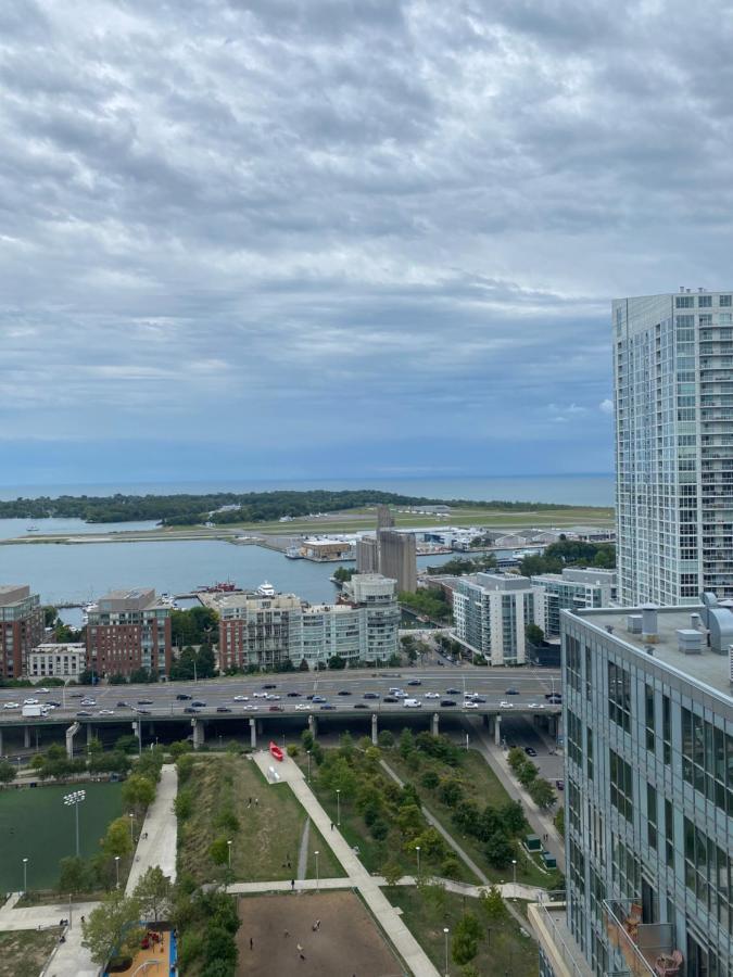Toronto Downtown Luxurious Stylish 3 Bedroom 3 Bath 2 Balconies Near Rogers Centre Lakeview Condo Екстер'єр фото