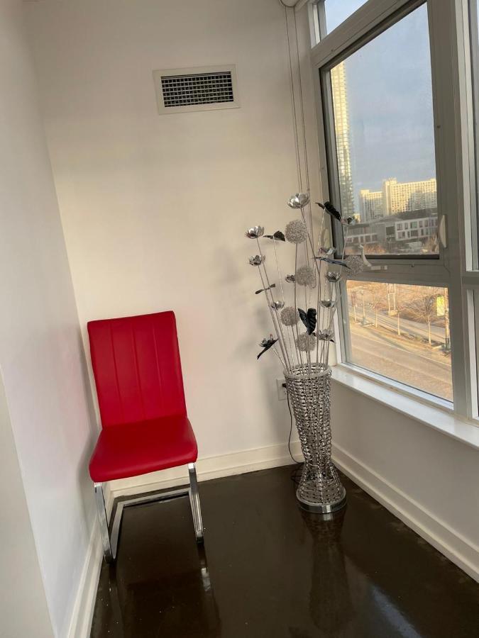Toronto Downtown Luxurious Stylish 3 Bedroom 3 Bath 2 Balconies Near Rogers Centre Lakeview Condo Екстер'єр фото