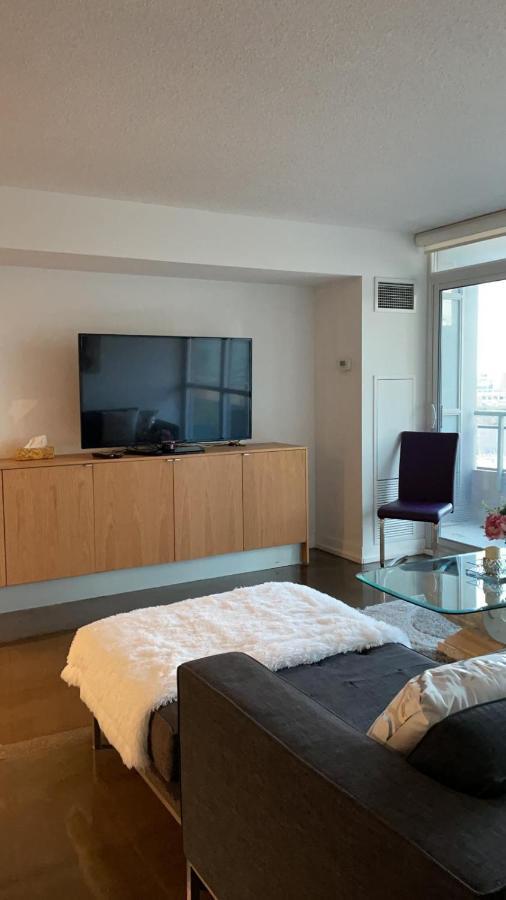 Toronto Downtown Luxurious Stylish 3 Bedroom 3 Bath 2 Balconies Near Rogers Centre Lakeview Condo Екстер'єр фото