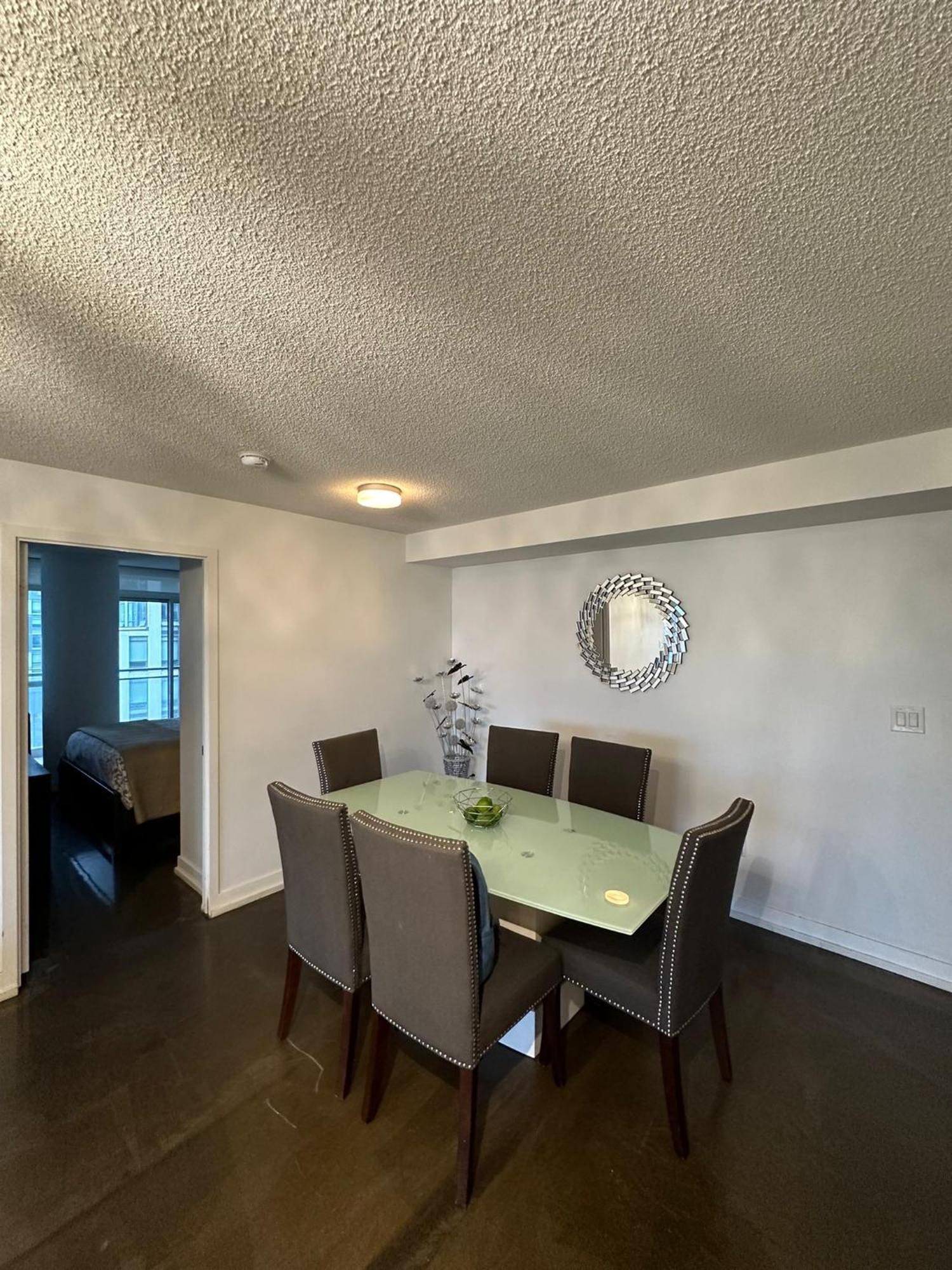 Toronto Downtown Luxurious Stylish 3 Bedroom 3 Bath 2 Balconies Near Rogers Centre Lakeview Condo Екстер'єр фото