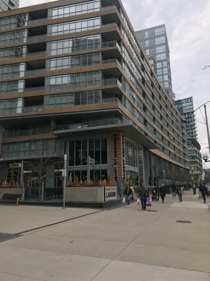 Toronto Downtown Luxurious Stylish 3 Bedroom 3 Bath 2 Balconies Near Rogers Centre Lakeview Condo Екстер'єр фото
